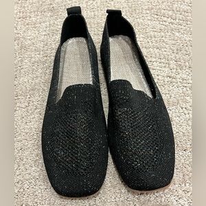 Women’s Black Arch Support Flat Size 8.5